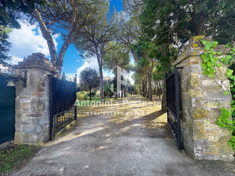 Отдельно стоящий дом в Кастильоне-дель-Лаго