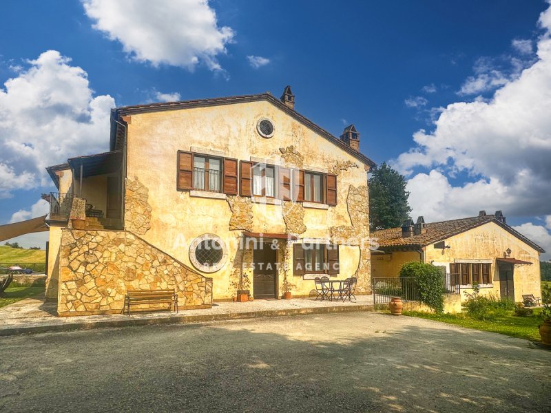 Отдельно стоящий дом в Авильяно Умбро