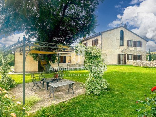 Отдельно стоящий дом в Авильяно Умбро