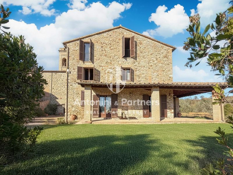 6 Bedrooms Farmhouse for sale in Ficulle [796022] | Gate-away®