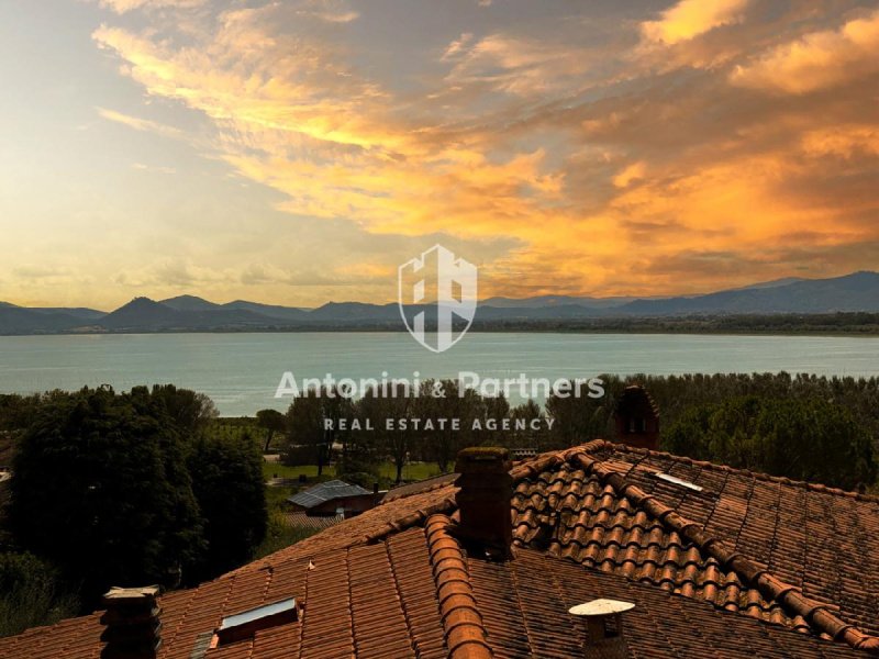 Квартира в Кастильоне-дель-Лаго