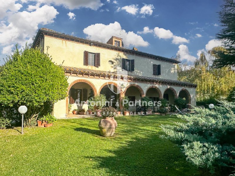 5 Bedrooms Farmhouse for sale in Amelia [807590] | Gate-away®