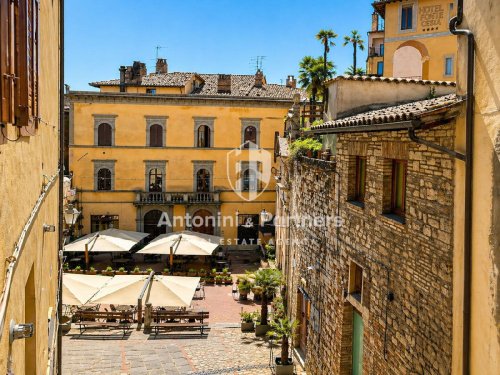 Appartamento a Todi