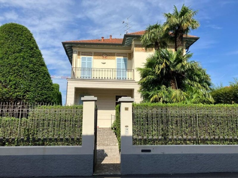 Villa in Corbetta