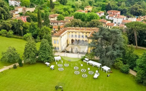 Villa a Pisa