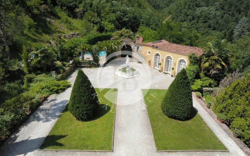 Moradia em Castelnuovo di Garfagnana