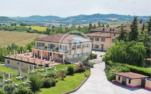 Villa a Vignale Monferrato