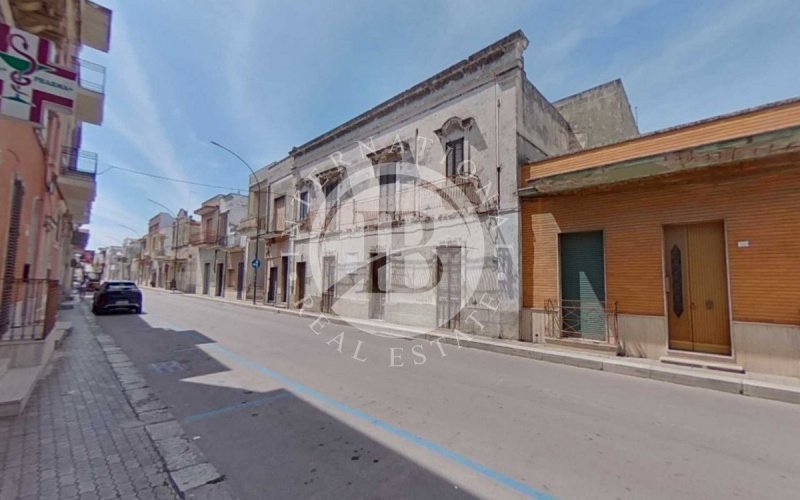 Edificio en San Pancrazio Salentino