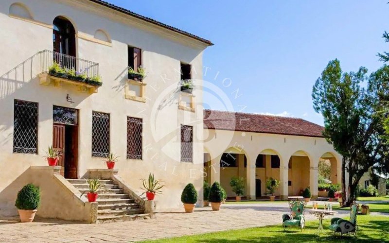 Villa in Barbarano Mossano