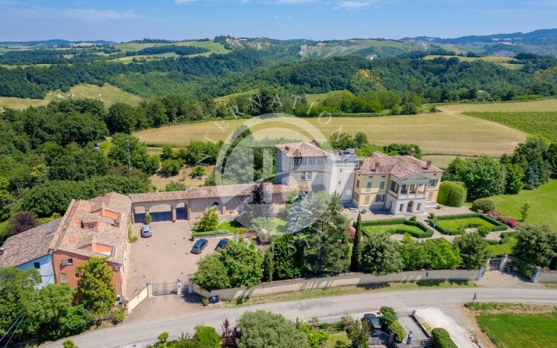 Moradia em Fornovo di Taro