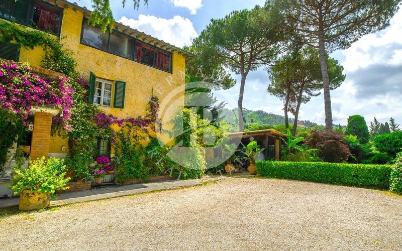 Villa in Massarosa