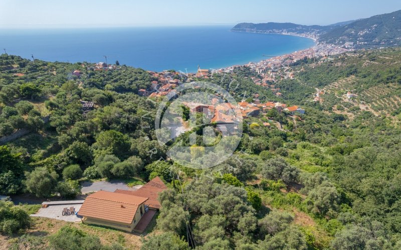 Villa a Alassio