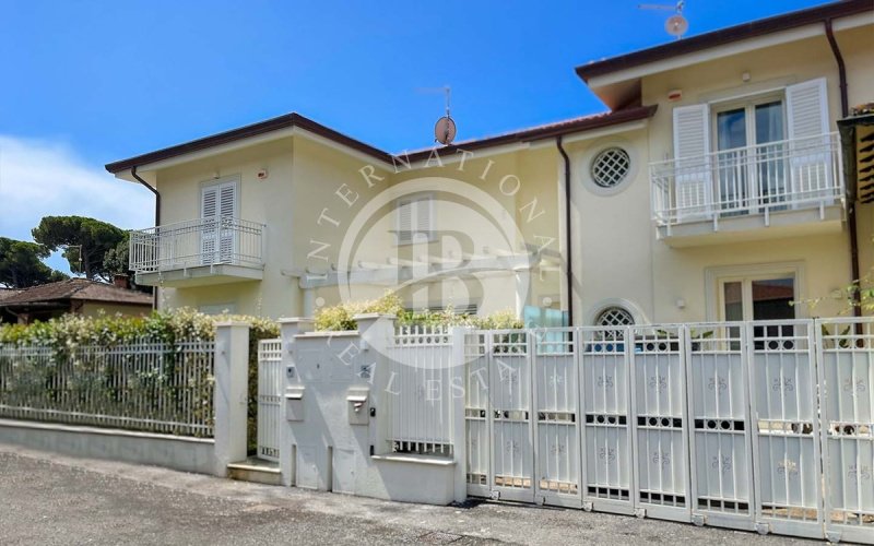 Вилла в Пьетразанта