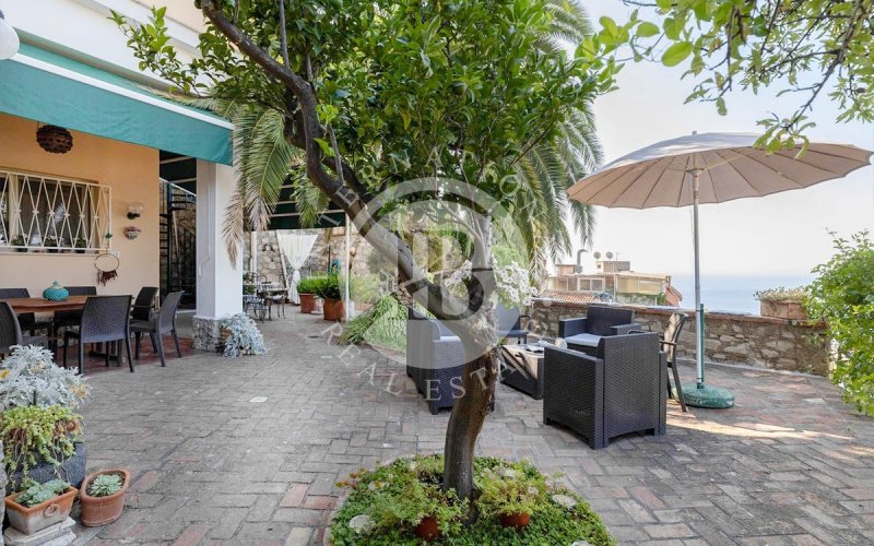 Вилла в Таормина