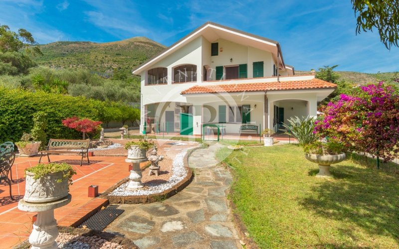 Вилла в Чериале