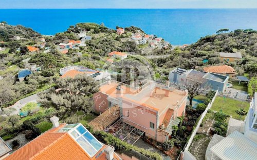 Villa en Celle Ligure