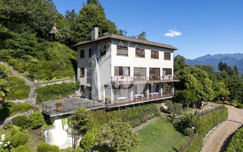 Villa in Stresa