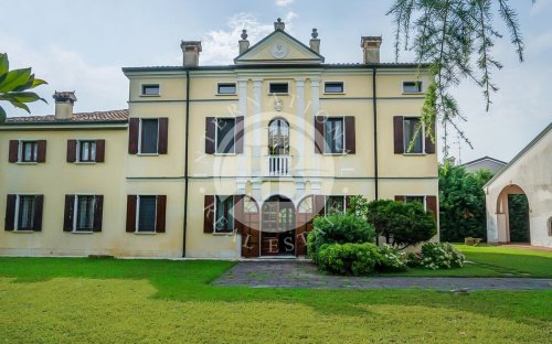 Villa en Mantua