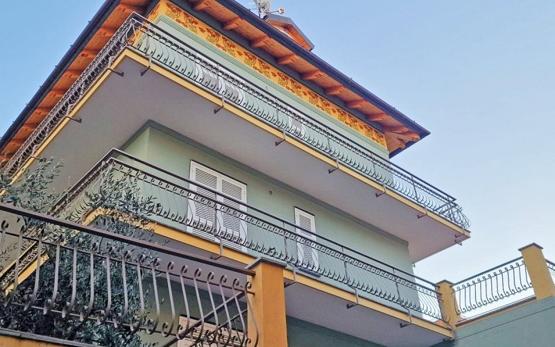 切莱利古雷公寓