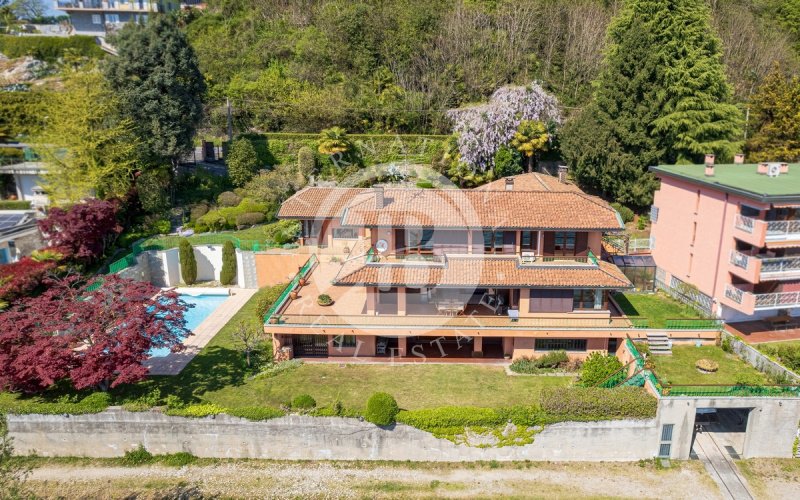 Villa in Monvalle