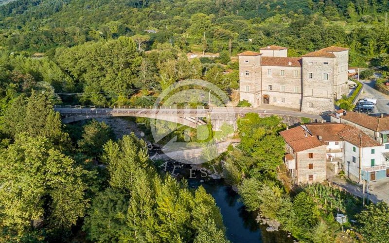 Château à Licciana Nardi