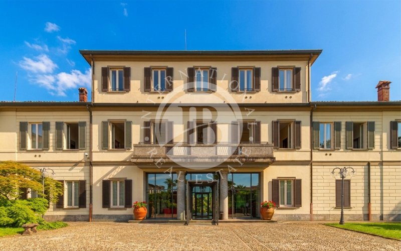 Villa en Figino Serenza