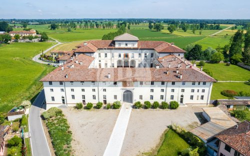 Villa in Lodi