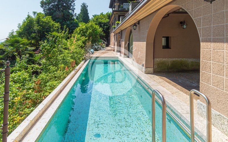 Villa à Meina