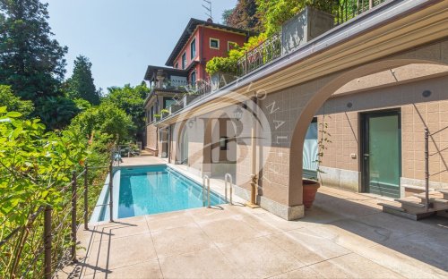 Villa à Meina