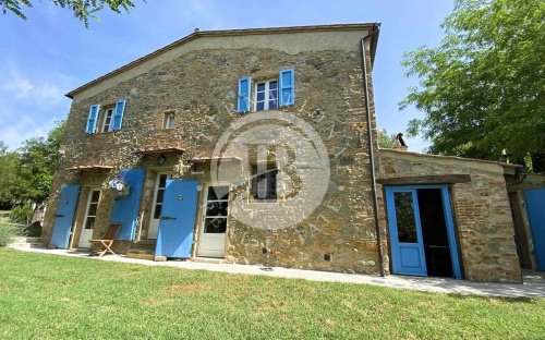 Villa i Guardistallo