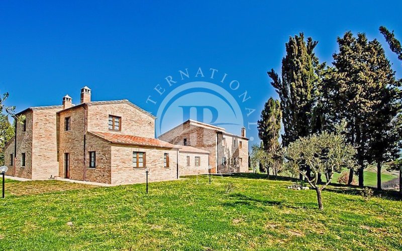 Casa de labranza en Asciano