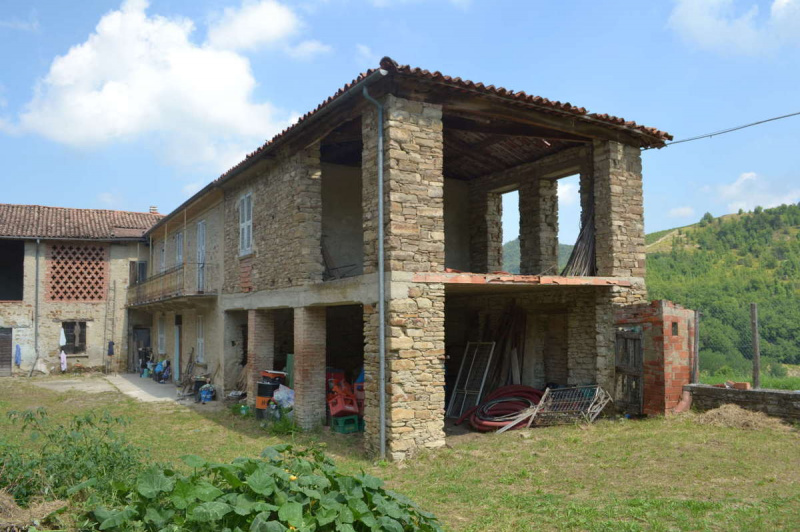 Landhaus in Monastero Bormida