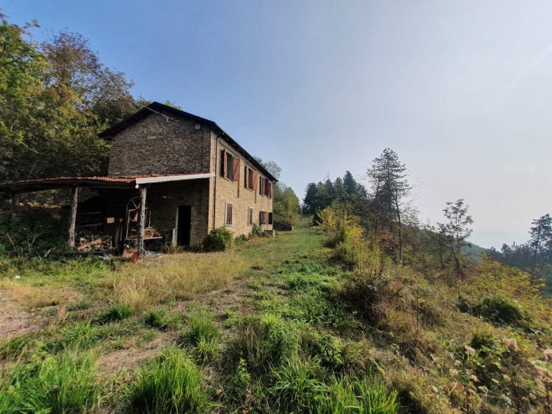 Landhaus in Loazzolo