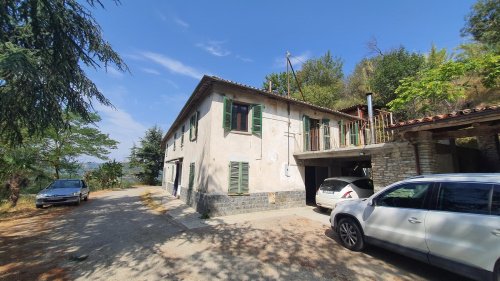 Casa independiente en Santo Stefano Belbo