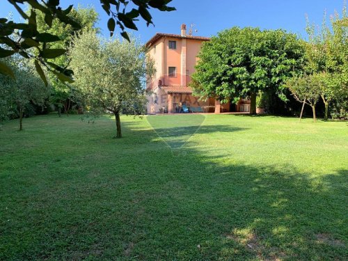 Half-vrijstaande woning in Castelfranco di Sotto