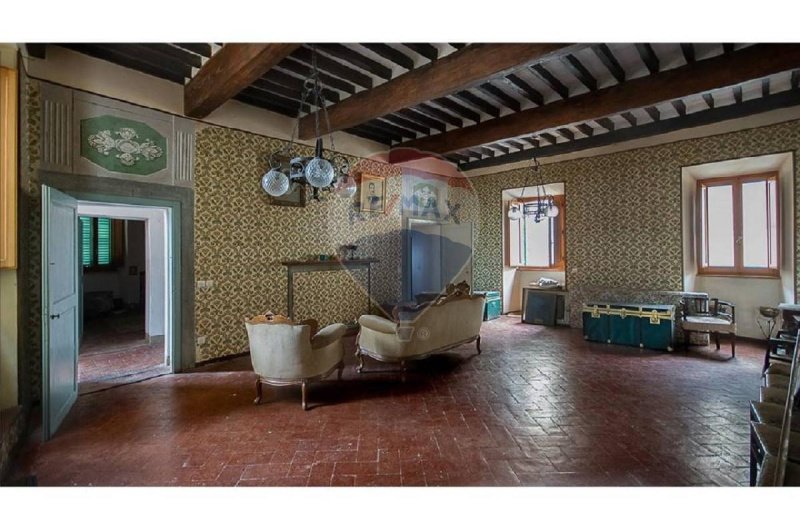 Detached house in Massa e Cozzile