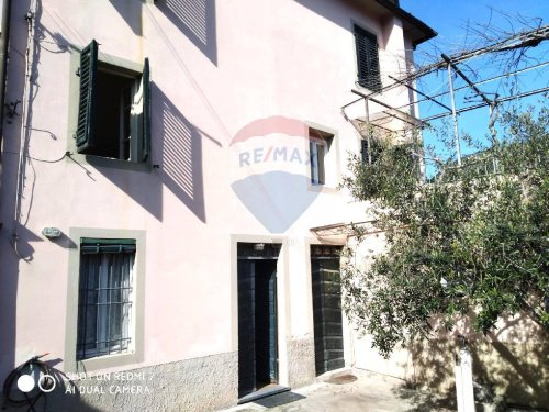 Detached house in Lucca