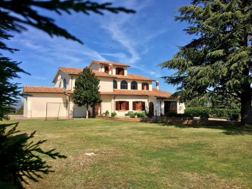 Villa a Onano
