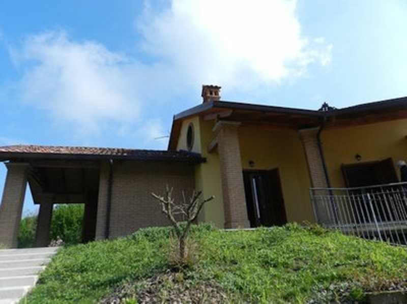 Villa i San Damiano d'Asti