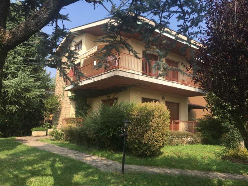 Detached house in Bergamo