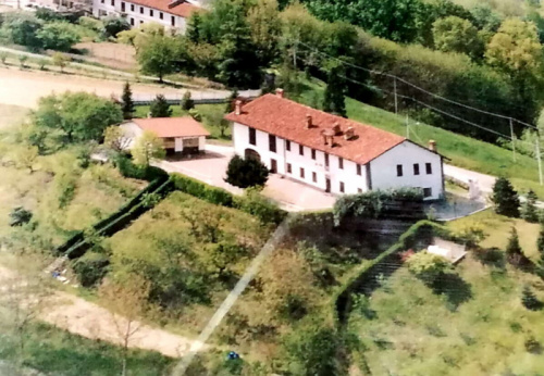Casa di campagna a San Damiano d'Asti