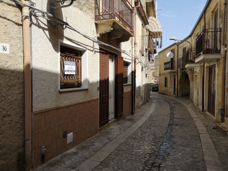 Half-vrijstaande woning in Palazzo Adriano