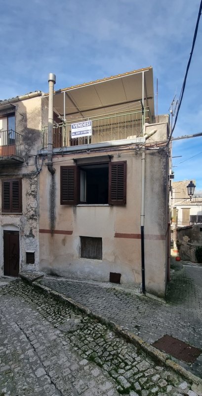 Casa indipendente a Giuliana