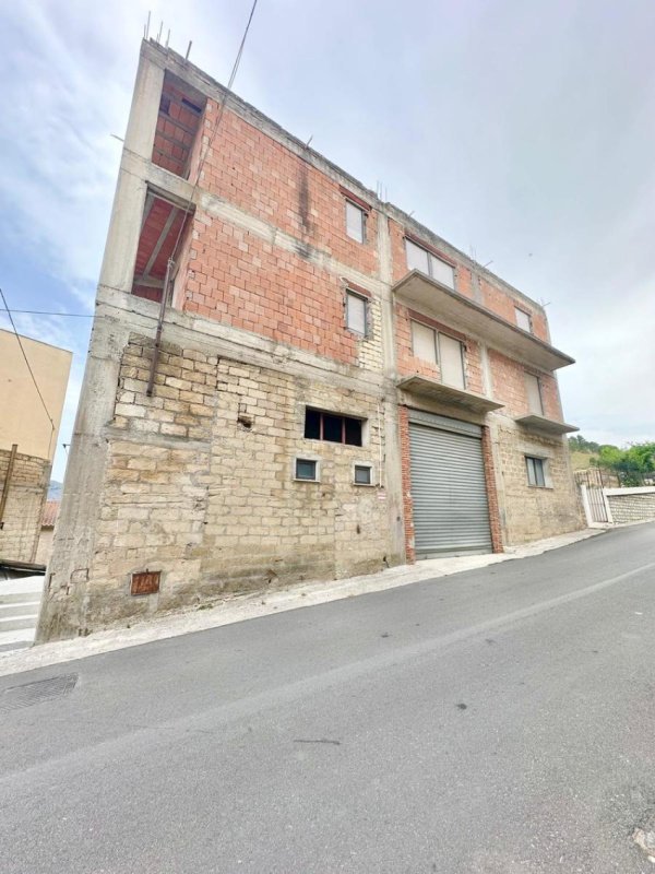 Detached house in Giuliana