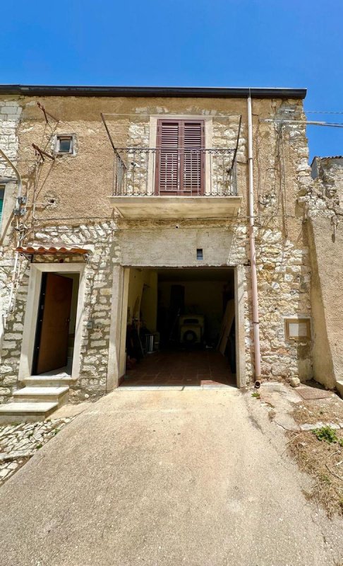 Maison individuelle à Chiusa Sclafani