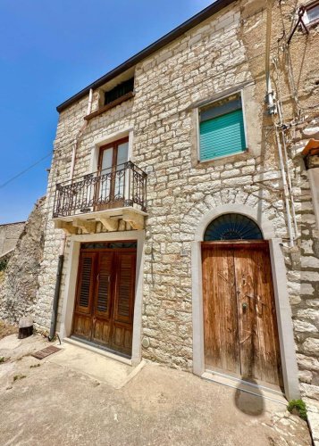 Detached house in Chiusa Sclafani