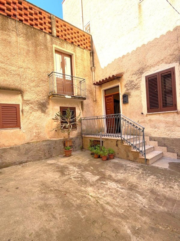 Особняк в Самбука-ди-Сицилия