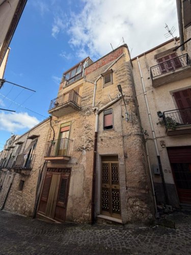 丘萨斯克拉法尼独栋房屋