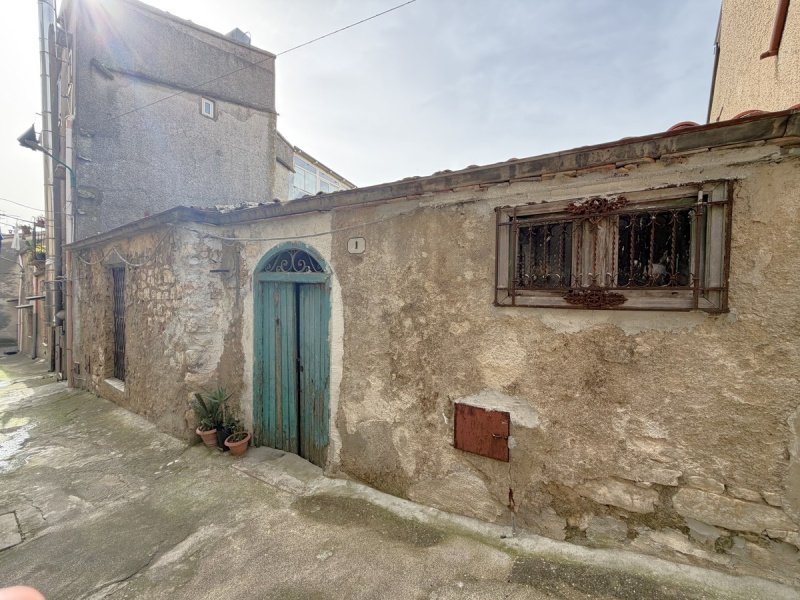 3 Bedrooms Detached house for sale in Bisacquino [811364] | Gate-away®