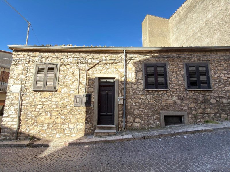 Einfamilienhaus in Bisacquino